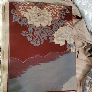 Floral Patterned Pashmina